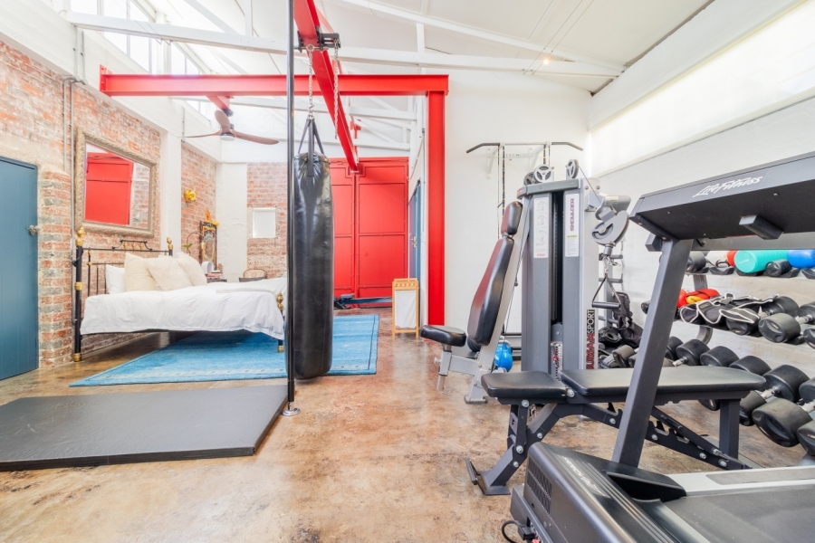 2 Bedroom Property for Sale in Woodstock Western Cape